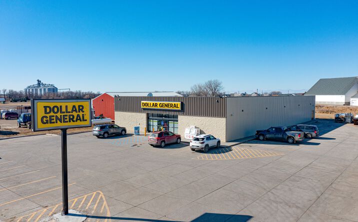 Pictures of Retail property located at 920 Main St, Britton, SD 57430 for sales - image #1