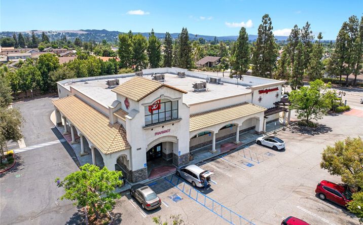 Pictures of Retail property located at 1086 W Arrow Hwy, San Dimas, CA 91773 for sales - image #1