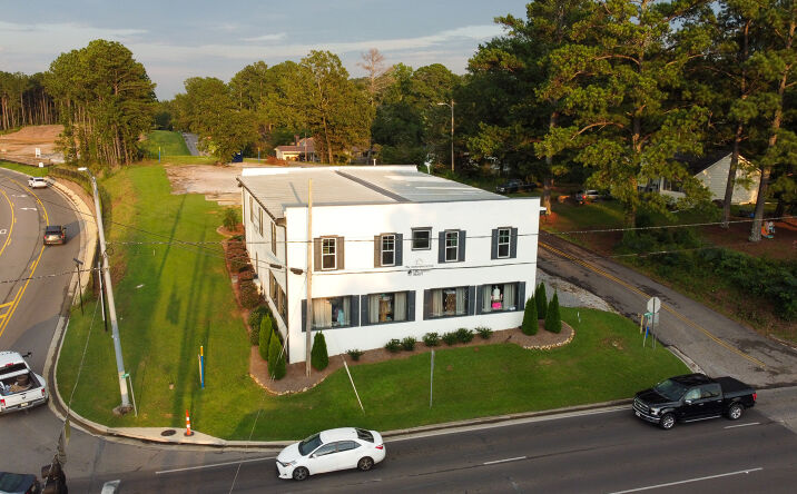 Pictures of Mixed Use, Office, Retail property located at 2401 12th Ave N, Pell City, AL 35125 for sales - image #1