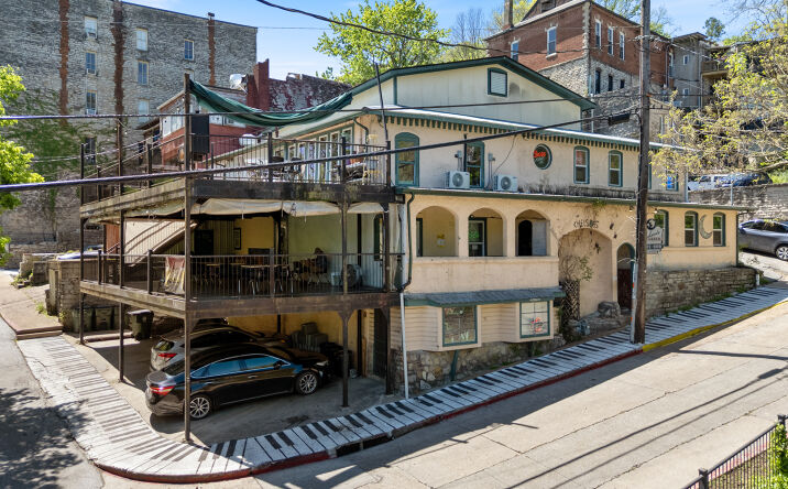 Pictures of Retail property located at 10 Mountain St, Eureka Springs, AR 72632 for sales - image #1