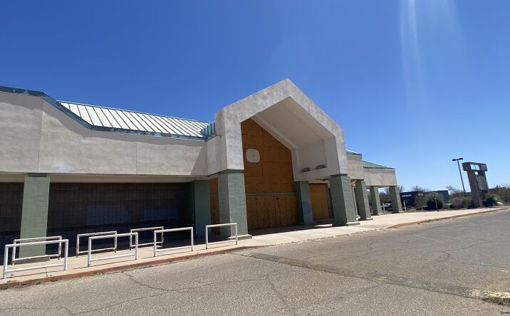 Pictures of Mixed Use, Office, Retail property located at 90 5th St, Douglas, AZ 85607 for sales - image #1