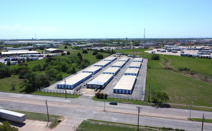 Pictures of Self Storage property located at 3940 Samuell Blvd, Mesquite, TX 75149 for sales - image #1