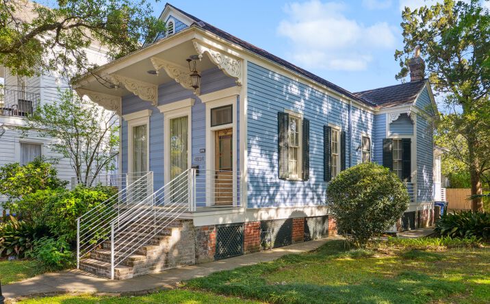 Pictures of Retail, Office property located at 4934 Magazine St, New Orleans, LA 70115 for sales - image #1