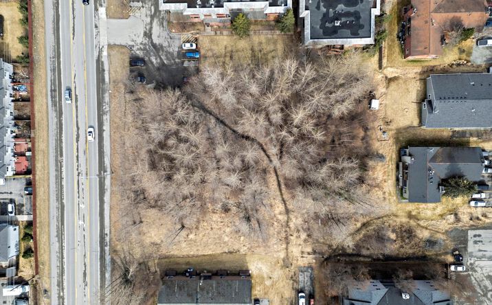 Pictures of Land property located at 8525 Jewel Lake Rd, Anchorage, AK 99502 for sales - image #1