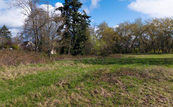 Pictures of Land property located at 4011 Commercial Ave, Anacortes, WA 98221 for sales - image #1
