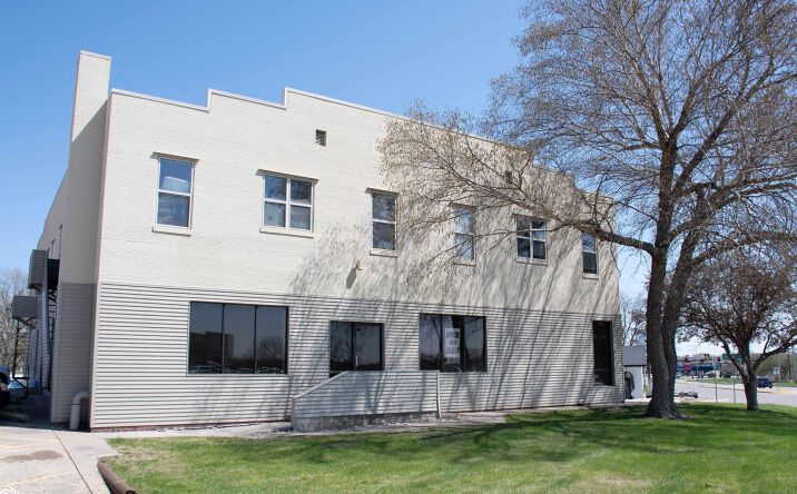 Pictures of Land, Retail, Industrial, Multifamily, Office, Hospitality property located at 818 W 8Th Street, Carroll, IA 51401 for sales - image #1