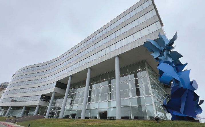 Pictures of Office property located at 40 NE Interstate 410 Loop, San Antonio, TX 78216 for sales - image #1