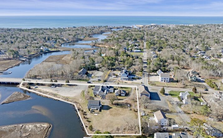 Pictures of Retail property located at 126 Main St., West Harwich, MA 02671 for sales - image #1