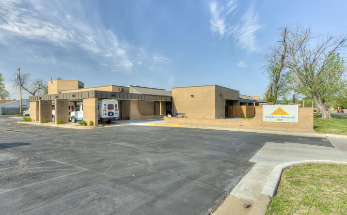 Pictures of Retail property located at 5820 NW 41st St, Warr Acres, OK 73122 for sales - image #1