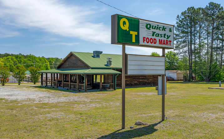 Pictures of Mixed Use property located at 869 Poplar St, Clinton, SC 29325 for sales - image #1