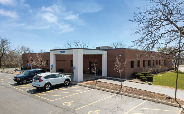 Pictures of Office property located at 3801 W Wisconsin Ave, Milwaukee, WI 53208 for sales - image #1