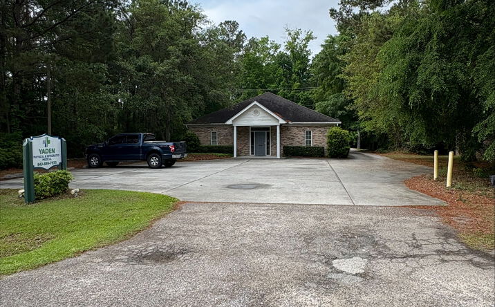 Pictures of Office property located at 425 Barony St, Moncks Corner, SC 29461 for sales - image #1