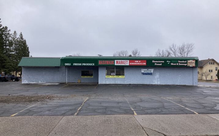 Pictures of Retail property located at 202 2nd St, Nashwauk, MN 55769 for sales - image #1