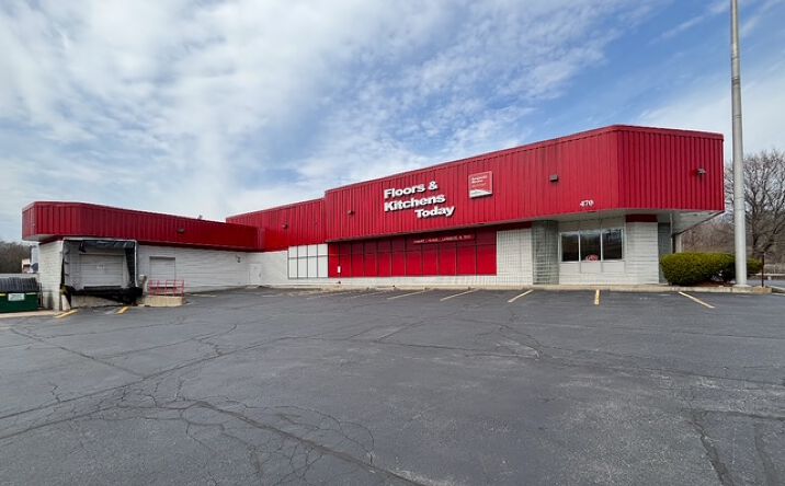 Pictures of Retail property located at 470 Southbridge St, Auburn, MA 01501 for sales - image #1
