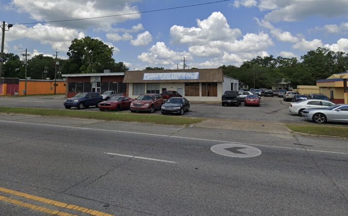 Pictures of Retail property located at 306 S Craft Hwy, Chickasaw, AL 36611 for sales - image #1