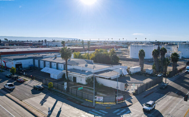 Pictures of Industrial property located at 13501 Main St, Los Angeles, CA 90061 for sales - image #1
