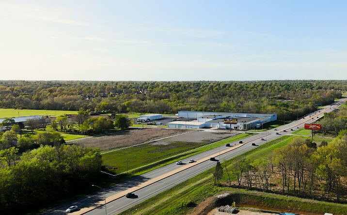 Pictures of Land property located at 1201 S W Bypass, Springfield, MO 65807 for sales - image #1