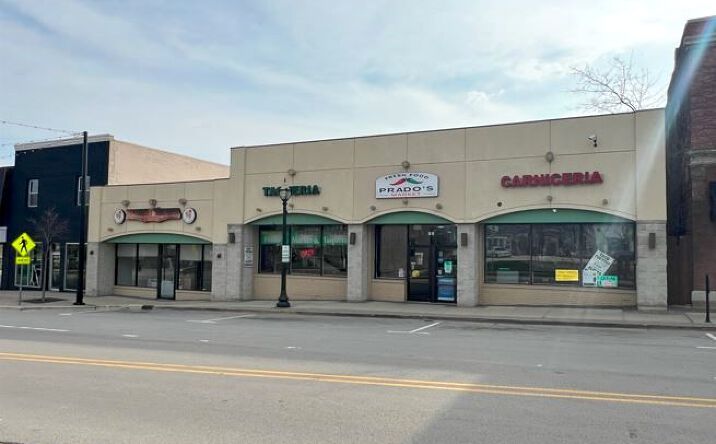 Pictures of Retail property located at 131 N Main St, Crystal Lake, IL 60014 for sales - image #1