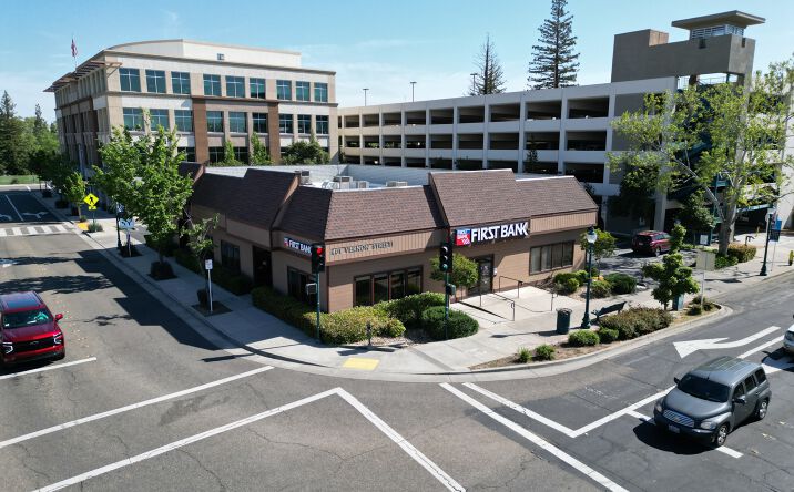 Pictures of Retail property located at 401 Vernon St, Roseville, CA 95678 for sales - image #1