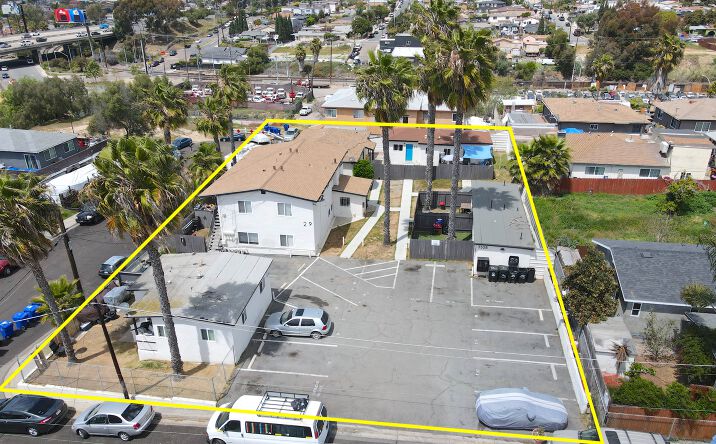 Pictures of Multifamily property located at 21-33 S 35th St, San Diego, CA 92113 for sales - image #1