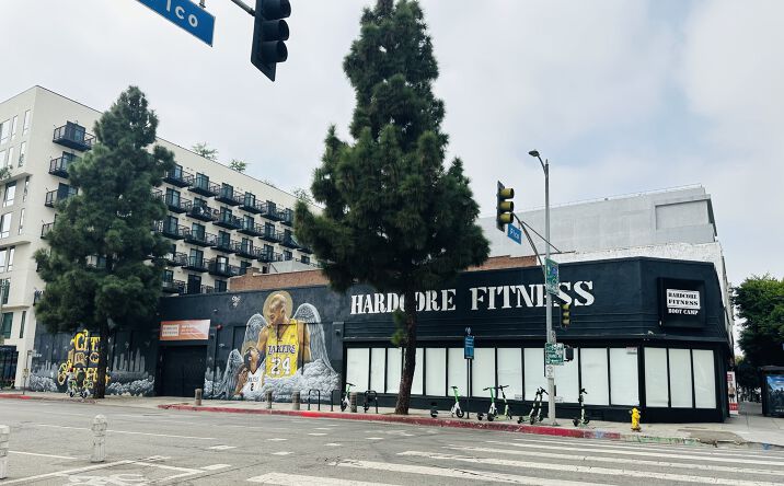 Pictures of Industrial property located at 400 W Pico Blvd, Los Angeles, CA 90015 for sales - image #1
