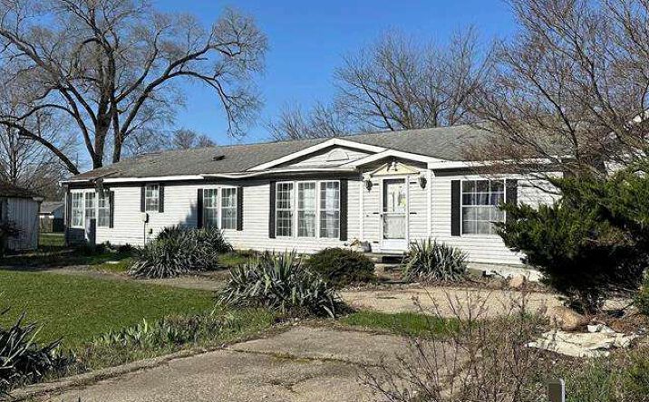 Pictures of Multifamily property located at 101 Hamlet St, Hamlet, IN 46532, 661 Lawndale Ave, South Bend, IN 46628, 8921 Main St, Ora, IN 46968, 8921 Main St, Ora, IN 46968, 616 S Market St, Winamac, IN 46996, 7378 IN-39, Winamac, IN 46996, 5436 S 250 E, Star City, IN 46985, 1501 Lafayette St, Valparaiso, IN 46383, 7276 S State Rd 17, Kewanna, IN 46939, 101 Clayton St, Rochester, IN 46975, 6792 S State Rd 17, Culver, IN 46511 for sales - image #1