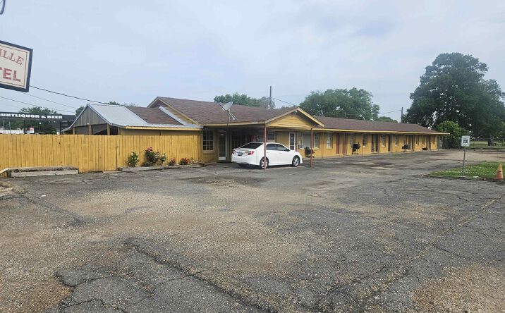Pictures of Hospitality property located at 1134 HARRISON STREET, Rayville, LA 71269 for sales - image #1
