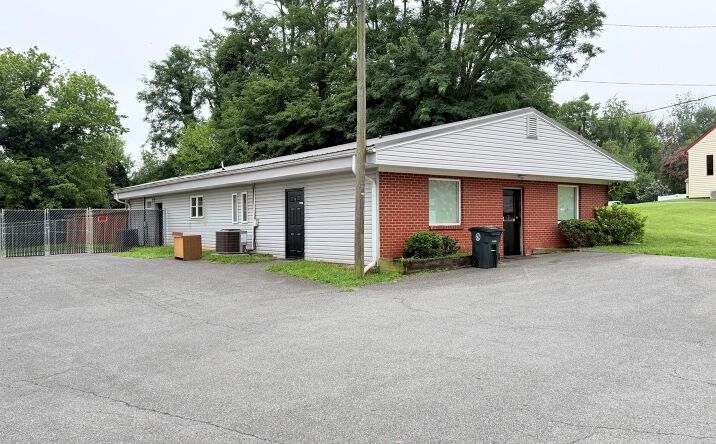 Pictures of Mixed Use, Office property located at 1816-1818 Memorial Avenue, Lynchburg, VA 24501 for sales - image #1