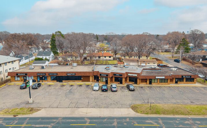 Pictures of Retail property located at 5011 University Ave NE, Minneapolis, MN 55421 for sales - image #1