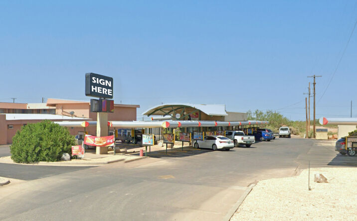 Pictures of Retail property located at 504 S White Sands Blvd, Alamogordo, NM 88310 for sales - image #1