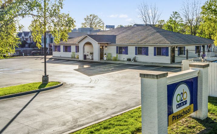 Pictures of Retail property located at 2041 Bluestone Dr, Saint Charles, MO 63303 for sales - image #1