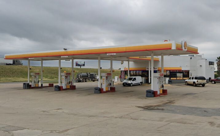 image of property at 17295 S INTERSTATE HIGHWAY 35 Dilley TX 78017