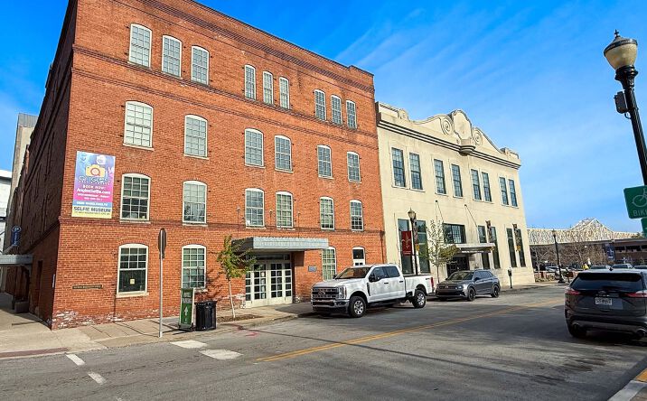 Pictures of Office property located at 111 W Washington St, Louisville, KY 40202 for sales - image #1
