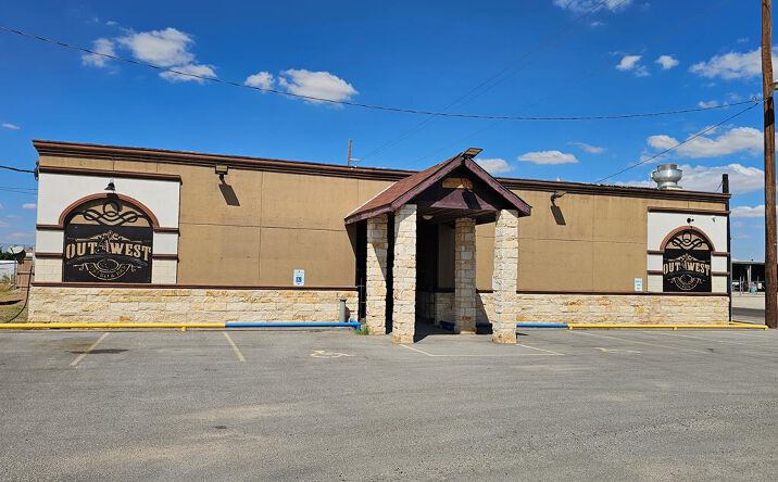 Pictures of Land property located at 1600 N Main, Monahans, TX 79756 for sales - image #1