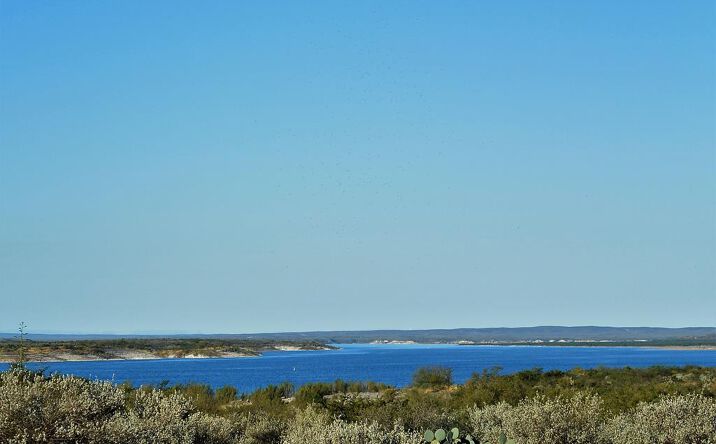 Pictures of Land, Multifamily property located at 414 Holman Dr, Del Rio, TX 78840 for sales - image #1