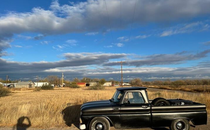 Pictures of Land property located at 1212 W Madrid St, Marfa, TX 79843 for sales - image #1