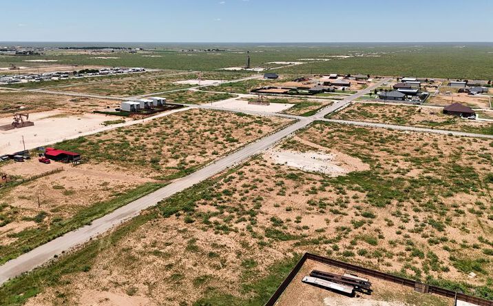 Pictures of Land property located at 0 La Calma St, Gardendale, TX 79758 for sales - image #1