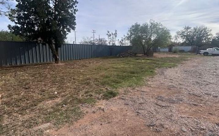 Pictures of Land property located at 2005 Ave M, Lubbock, TX 79411 for sales - image #1
