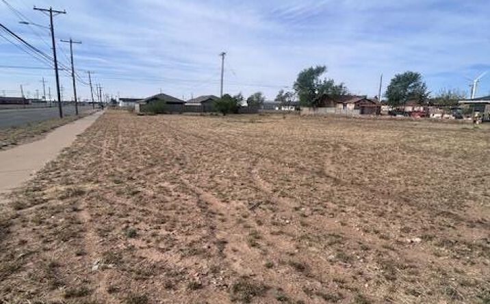 Pictures of Land property located at 1520 E 14th St, Lubbock, TX 79403 for sales - image #1