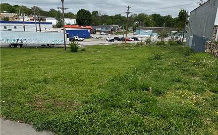 Pictures of Land, Multifamily property located at 1612 Minnesota Avenue, Kansas City, KS 66102 for sales - image #1