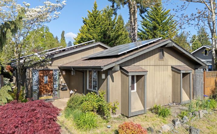 Pictures of Special Purpose property located at 1915 COMMERCIAL ST, Salem, OR 97302 for sales - image #1
