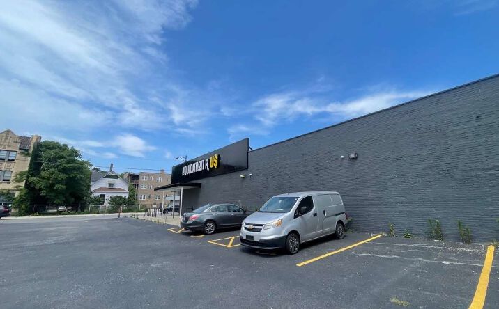 Pictures of Retail property located at 2633 E 79th St, Chicago, IL 60649 for sales - image #1