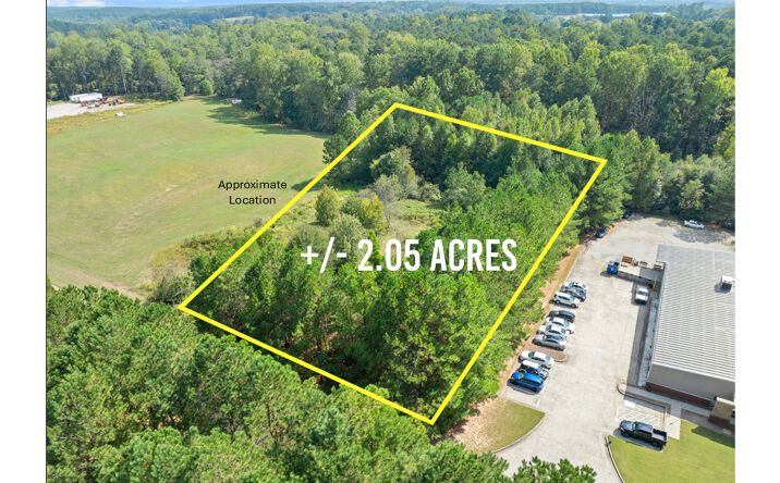 Pictures of Land property located at 130 Manufacturers Ct, Winder, GA 30680 for sales - image #1