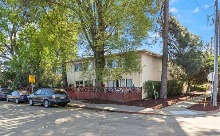 Pictures of Multifamily property located at 3212 Rolison Rd, Redwood City, CA 94063 for sales - image #1