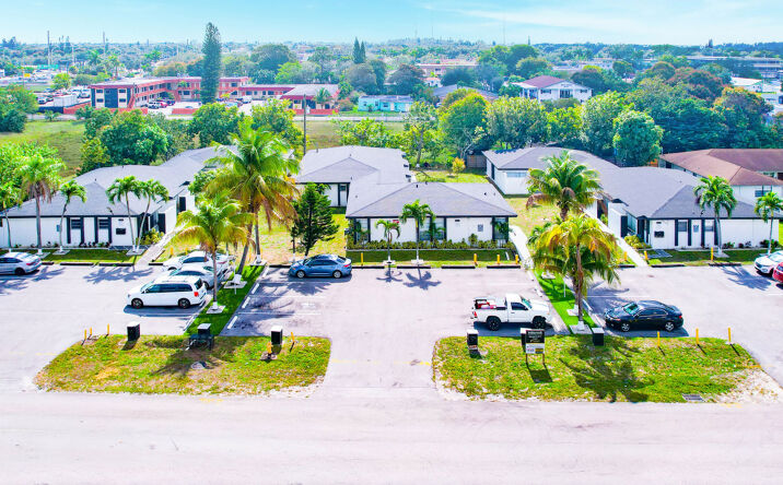 Pictures of Multifamily property located at 6032 SW 25th St, Miramar, FL 33023, 6036 SW 25th Street, Miramar, FL 33023, 6040 SW 25th Street, Miramar, FL 33023 for sales - image #1