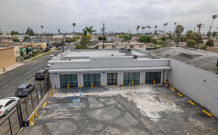 Pictures of Office property located at 7900 S Vermont Ave, Los Angeles, CA 90044 for sales - image #1