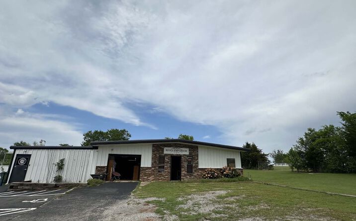 Pictures of Retail, Office, Industrial property located at 3145 SE 44th St, Norman, OK 73072 for sales - image #1