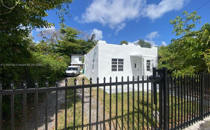 Pictures of Multifamily property located at 5028 NW 3rd Ave, Miami, FL 33127 for sales - image #1