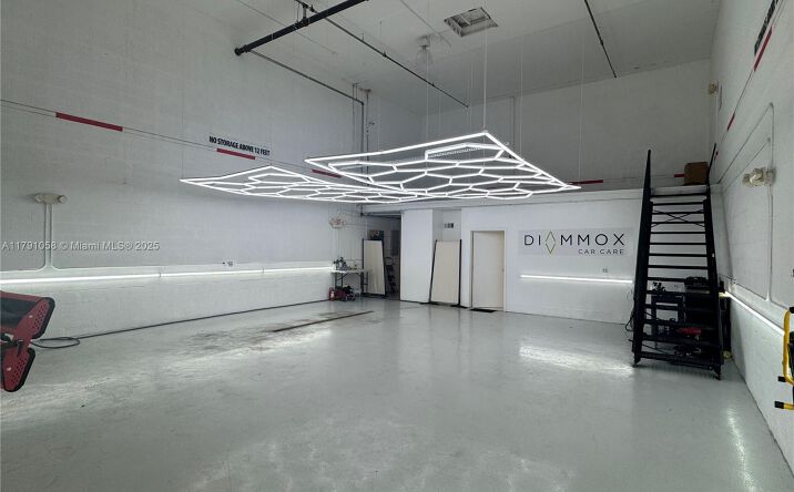 Pictures of Industrial property located at 20200 NW 2nd Ave # 202, Miami Gardens, FL 33169 for sales - image #1