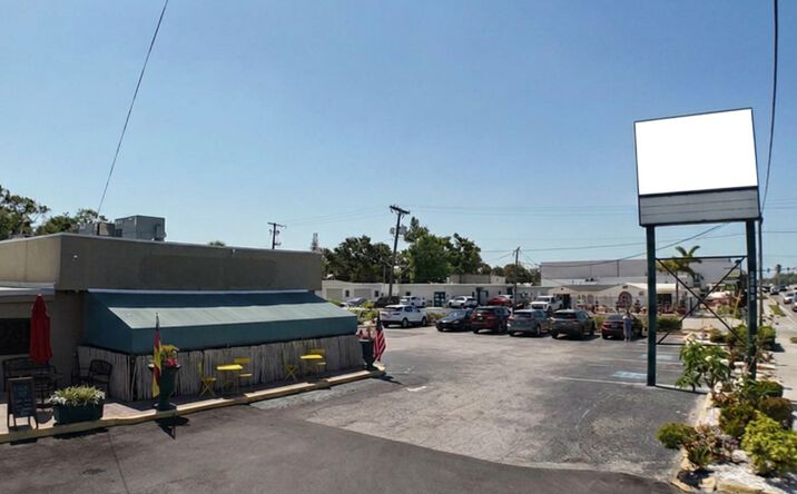 Pictures of Retail property located at 4413 S Tamiami Trl, Sarasota, FL 34231 for sales - image #1